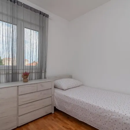 Modern Sinisa, With Terrace Apartment
