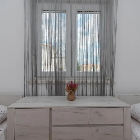 Apartment Modern Sinisa, With Terrace Trogir