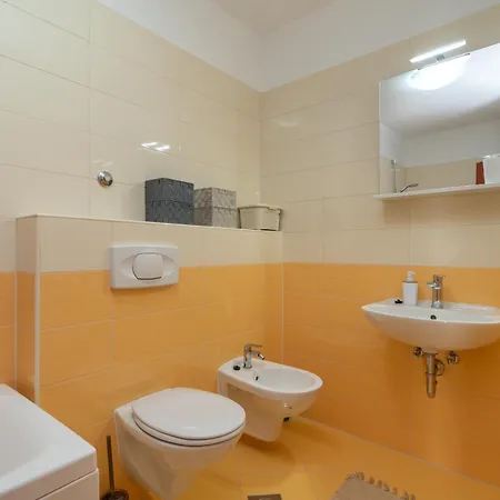 Apartment Modern Sinisa, With Terrace Trogir